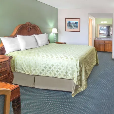 Days Inn by Wyndham Ontario Airport