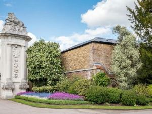 The Lion Gate Mews