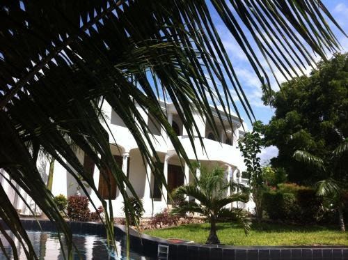 Coco-De-Ville Kenya - Housity