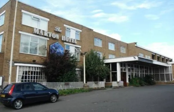 馬爾頓酒店&鄉村俱樂部