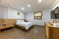 Chungju (Suanbo) Family Spatel Hotel a 