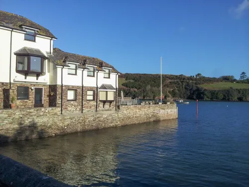 7 Island Quay