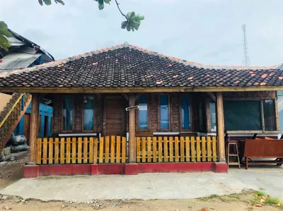 2Br Villa & Penginapan Sajodo Pantai Sayang Heulang Garut Hôtels à proximité de : Pantai Sayang Heulang