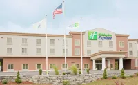 Comfort Inn & Suites Plainville-Foxboro Hotels in Plainville