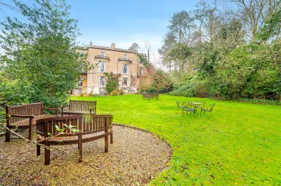 OYO Bailbrook Lodge, Bath Hoteles en Box