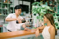 Samkara Restaurant and Garden Resort - bar