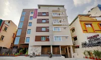 Treebo Galaxy Suites Mathikere - 民泊