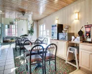 Quality Inn Hotels in Brookhaven