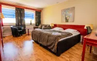 Skoogs City Bnb Hotels in Пітео