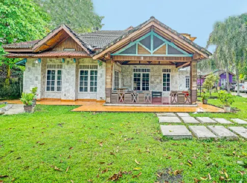 OYO 3205 Penginapan Mikial Ismi Kayuagung Syariah Hotels in 