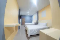 The Room Hotel Kamphaengphet2 Hotels near Wat Dong Oi