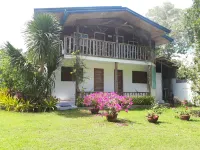 La Vida Hostel Samal Island