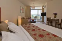 South Pearl Hotels near Castle of Ravadinovo