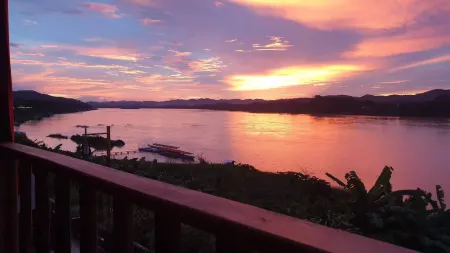 BaanXiaokan Отели в г. Чианг Кхан