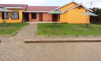 Eastward Garden Hotel - Housity