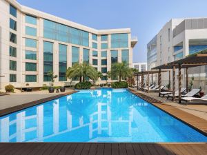 德里航空城自豪廣場飯店