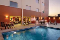 Courtyard San Jose Airport Alajuela - Rooftop Pools