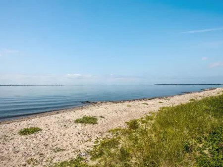 "Arnwith" - 20m from the Sea Отели в г. Assens