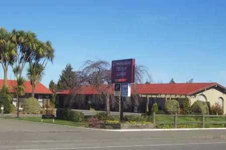 Commodore Motor Lodge Отели в г. Ашбертон