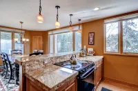 Lakeside Village by Keystone Resort Hotels in Keystone