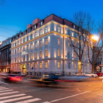 Hotel le Premier Hotels near Maksimir Stadium