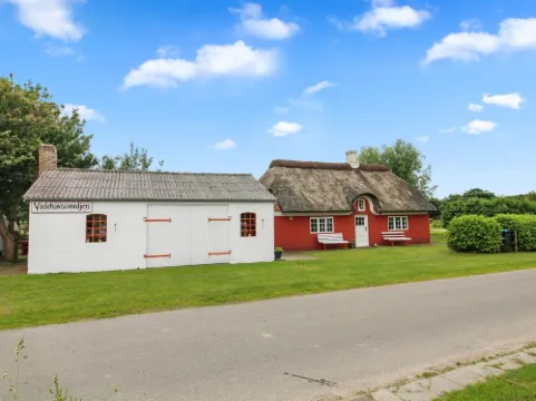 "Saarah" - 25km from the Sea