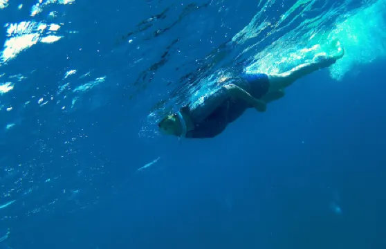 阿卓伊特海灘旅館