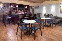 Fairfield Inn & Suites Wichita Downtown - bar