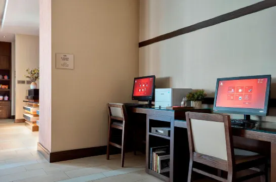 Ithaca Marriott Downtown on the Commons Общественные зоны Photos