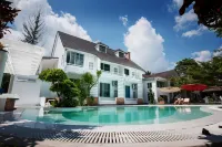 The Natural Garden Resort Hotels in Pong Nam Ron