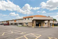 Quality Inn Madison West Near University Area Hotels in Dane County