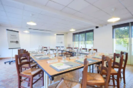 Hotel Campanile Nature - Alençon