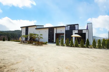 Badajeongweonpensyeon