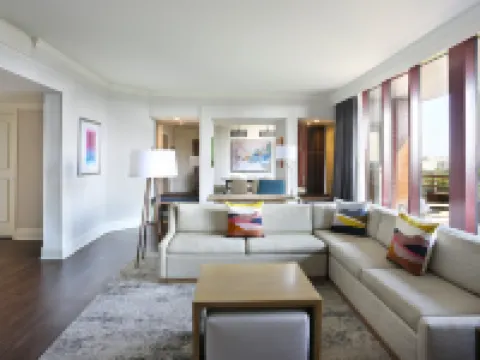 Crowne Plaza ATLANTA PERIMETER AT RAVINIA by IHG Hotels in Dunwoody