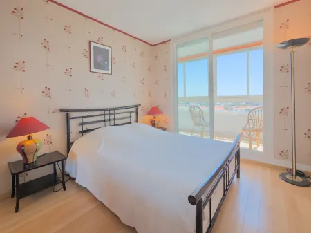 L'Escale Vendée Globe Отели рядом с достопримечательностью «Quartier de l'Ile de Penotte»