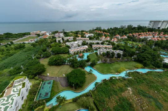 1702 - 2 Bedrooms Condo with Seaview at Boathouse Hua Hin