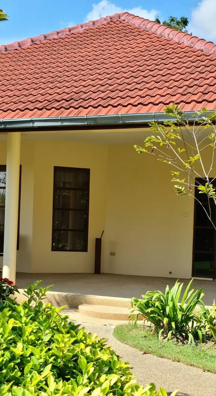 รูปภาพของBeautiful Bungalow with Shared Outdoor Pool and 2km from the Beach