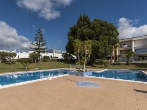 Fish House Flat with pool