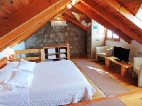 Juraj Hotels in Jesenice