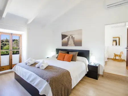 Es Cos Отели в г. Сельва