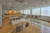 雷諾薩城市快捷酒店 - 3星級