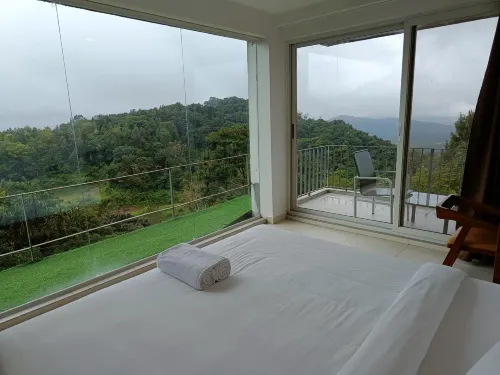 The Cliff Edge Coorg - parking