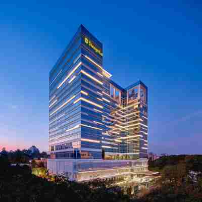 Shangri-La Bengaluru Hotel Exterior