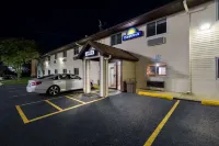 Days Inn by Wyndham Ankeny - des Moines - parking