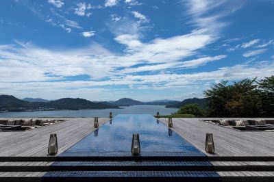 屋外プール ベラビスタ スパ&マリーナ尾道の写真