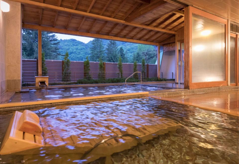 Hotel Senshukaku Over view