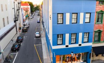 The Quarters on King