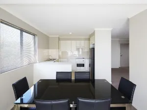 Pinnacle Apartments