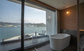 Masan Tourist Hotel