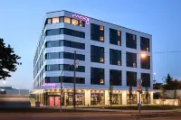 Moxy Stuttgart Feuerbach - Romantic